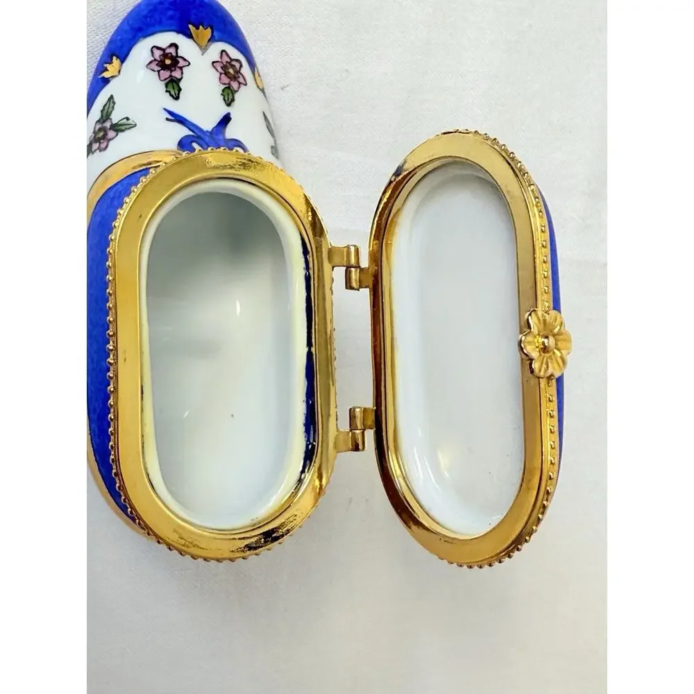 Vtg CBK Ceramic Blue And White Whimsical Shoe Trinket Box - Picture 6 of 8